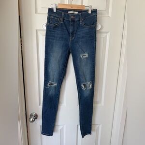 Levi's Women's Dark Blue Skinny Jeans